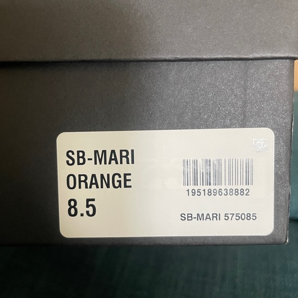 Betsey Johnson - Picture 5 of 6